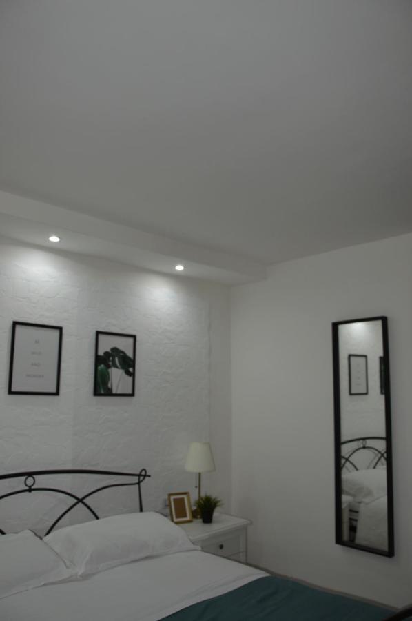 Carmelina 20 Apartment เนเปิลส์ ภายนอก รูปภาพ