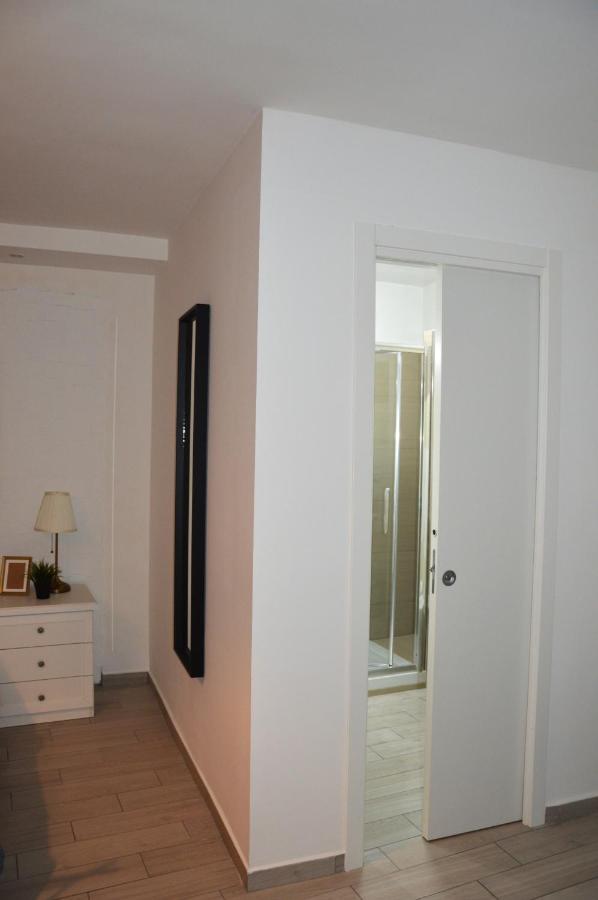 Carmelina 20 Apartment เนเปิลส์ ภายนอก รูปภาพ